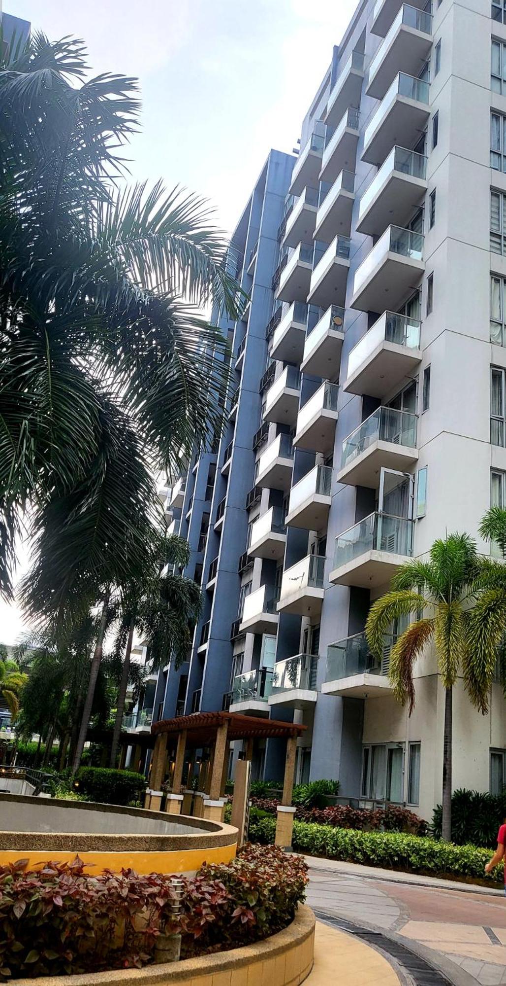 One Palm Tree Villas Condominium - Studio 2H With Balcony - Across Terminal 3 Airport Manila Exterior photo